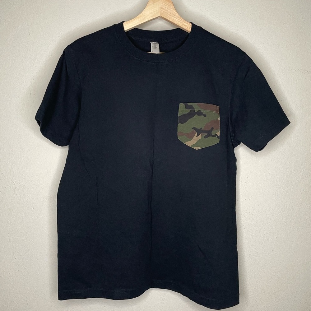 T-Shirt with Camo Pocket (Black)  Short-Sleeve Tee
